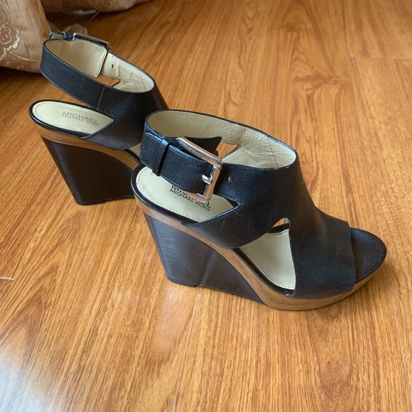 Michael Kors Wedges, Leather Upper Materia, Sz 6 - Picture 1 of 2